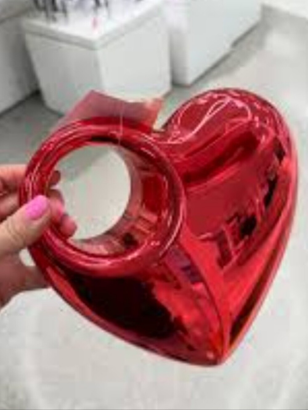 A New Day-Heart-Shaped Clutch (Red ♥️) - Picture 5 of 6